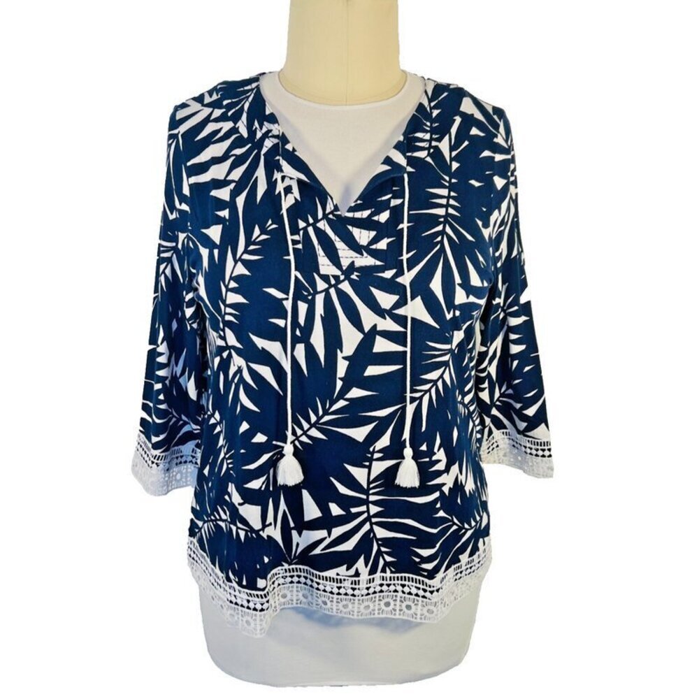Talbots - NWT Women's XL Bouse Navy White Tropical Print Tie V-Neck Crochet Hem